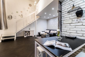 BPR Vintage Garden Apartment with Terrace & Sauna